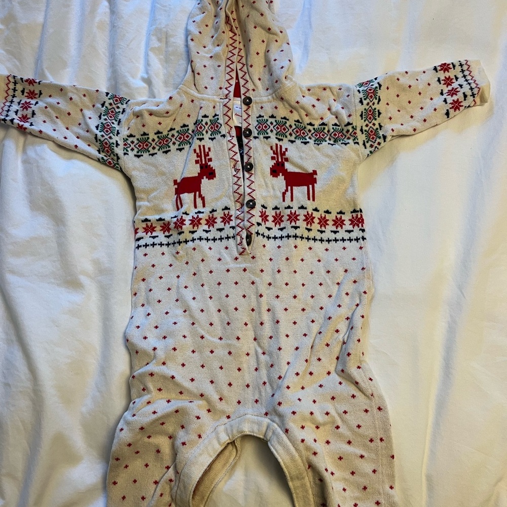 Hanna Andersson Red and Cream Baby Hooded Reindeer Sweater Onesie 3-6 mos